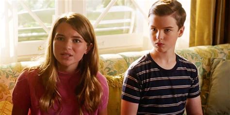 Young Sheldon Season 5 Clip: Mary Teaches Missy & Sheldon。